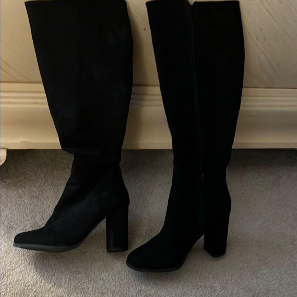 Black Heeled Boots with Chunky Block Heel , synthetic suede